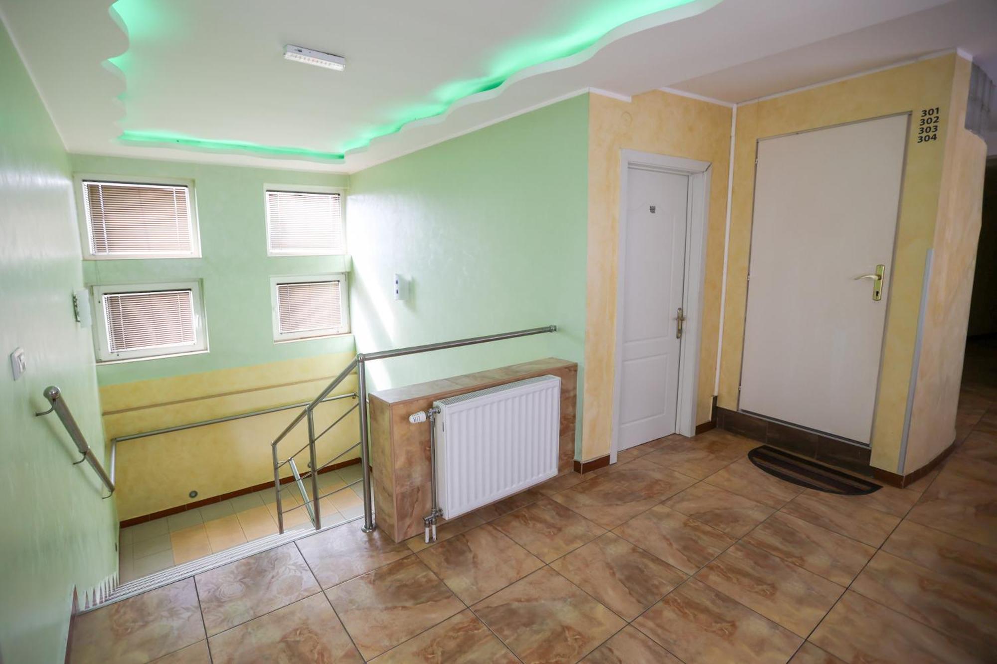 Hotel Marex Centar Jabuka Exterior foto
