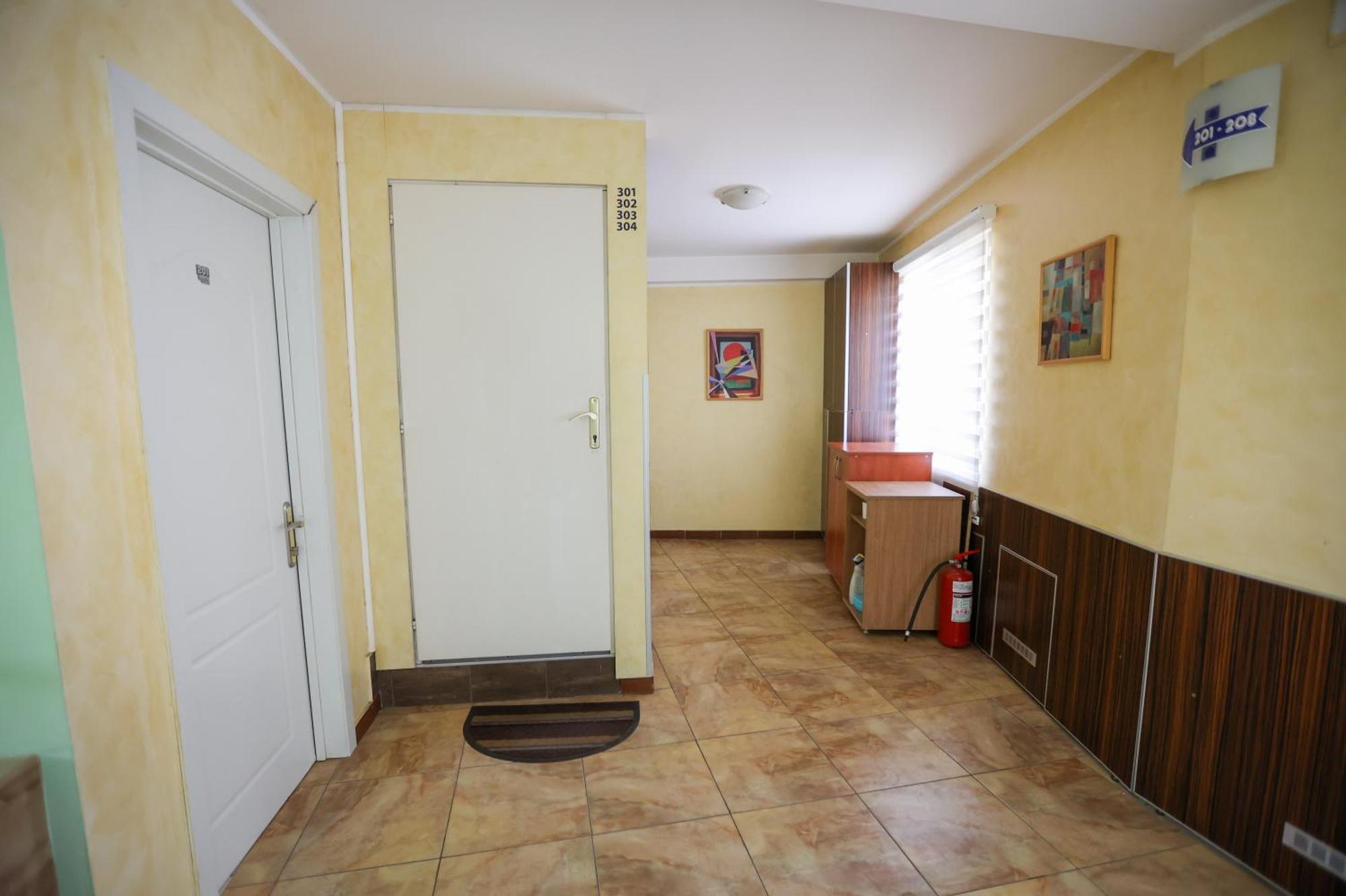 Hotel Marex Centar Jabuka Exterior foto