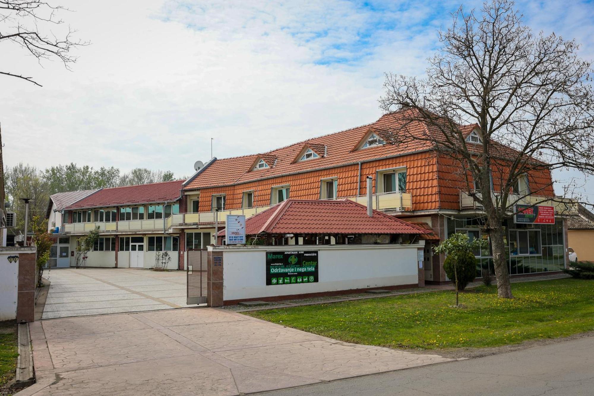 Hotel Marex Centar Jabuka Exterior foto