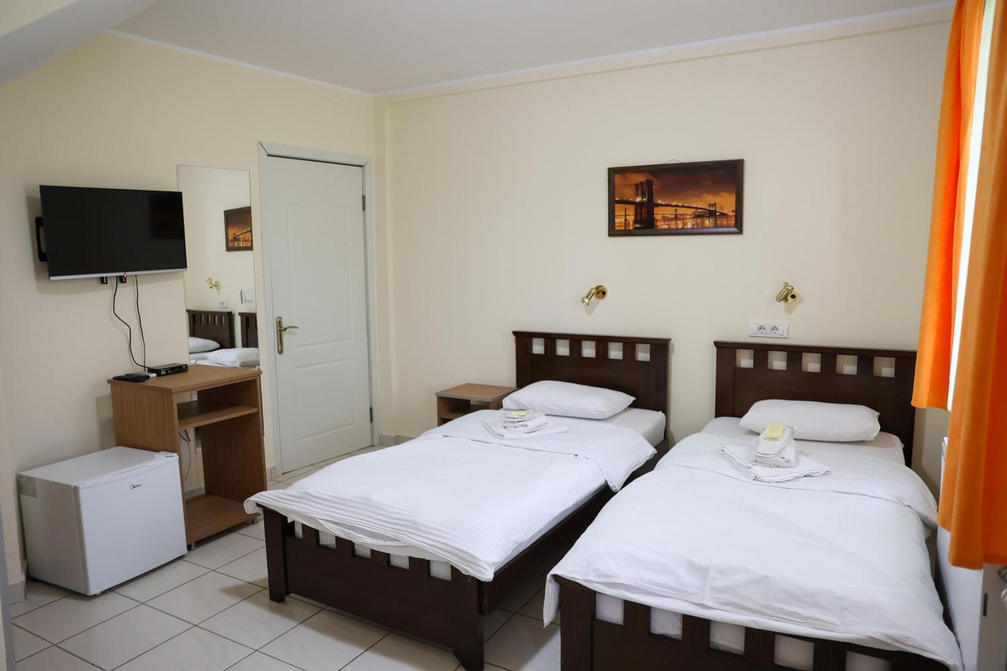 Hotel Marex Centar Jabuka Exterior foto